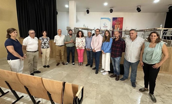 Encuentro de Izquierda Unida con representantes del Observatorio de Salud Especialista, Ya