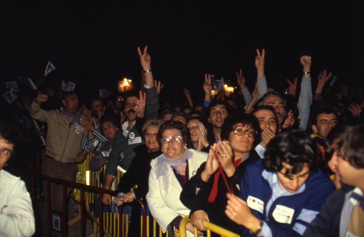 FOTOS | 40 aniversario de la primera victoria PSOE: Así fue la noche ...