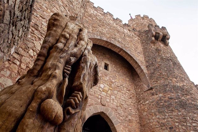 La talla en madera 'Confinamiento de la reina Juana en Tordesillas', ya está en Sigüenza