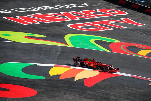 Archivo - El piloto español de Fórmula 1 Carlos Sainz, en el Gran Premio de México 2021. 