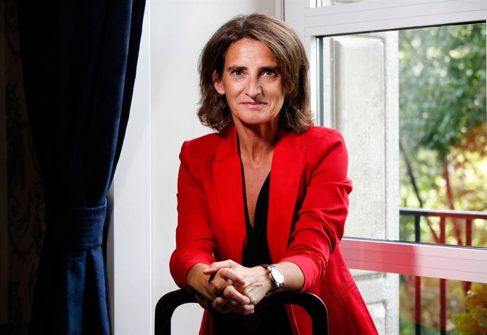 Archivo - La vicepresidenta del Gobierno y ministra para la Transición Ecológica y el Reto Demográfico, Teresa Ribera