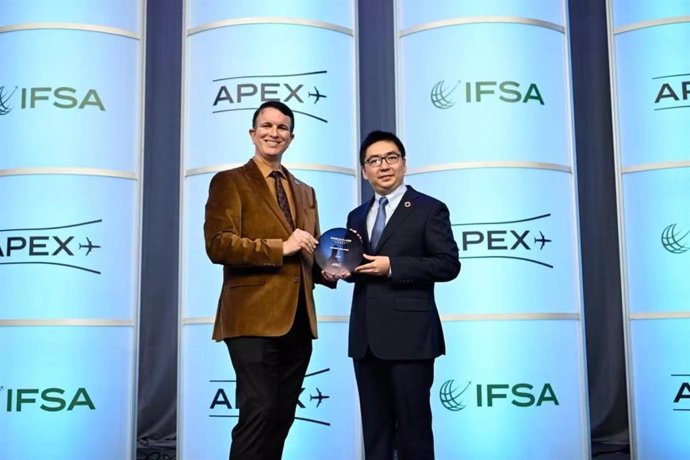 Xiamen Airlines Wins APEX World Class award