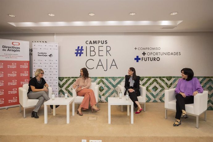 Fundación Ibercaja apoya el liderazgo femenino a través de programas de formación dirigidos a mujeres directivas.