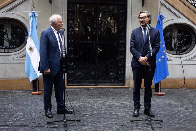 Josep Borrel se reúne con el ministro de Exteriores de Argentina, Santiago Cafiero, en Buenos Aires