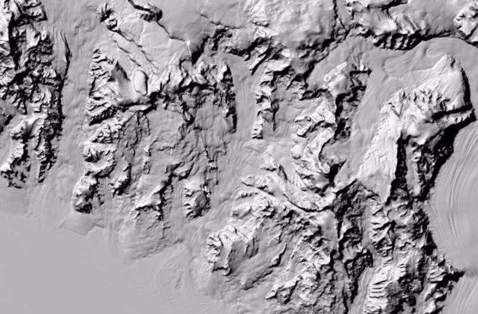 Con cuatro años más de datos de imágenes satelitales, los investigadores del Centro Geoespacial Polar de la Universidad de Minnesota y sus socios ahora han publicado los mapas de terreno de la región polar más detallados jamás creados.