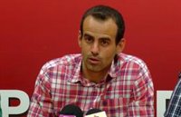 El diputado sevillano Bustamante suspendido por IU niega malos tratos a su mujer: "No he pegado un puñetazo en mi vida"