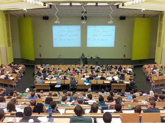 La Junta de Andalucía apoyará a las universidades para impulsar planes de ahorro y eficiencia energética