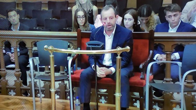 El expresidente del FC Barcelona Sandro Rosell en su declaración ante la Audiencia de Barcelona durante el juicio por el 'caso Neymar 2', a viernes 28 de octubre de 2022, en Barcelona (Catalunya), España