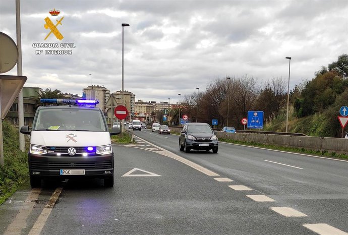 Rdo. Nota De Prensa Guardia Civil (Interceptado Un Camionero Que Sextuplicó La Tasa De Alcoholemia)