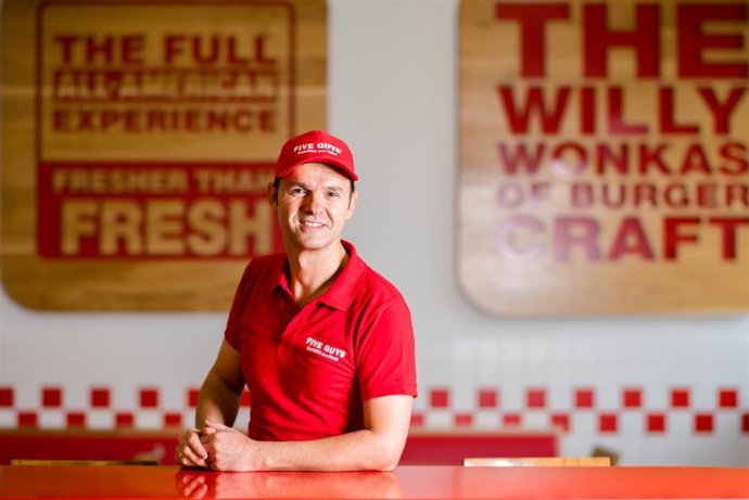 Archivo - El director general de Five Guys en España, Daniel Agromayor