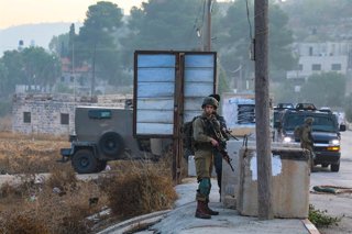 Puesto de control israelí a las afueras de Nablús (Cisjordania)