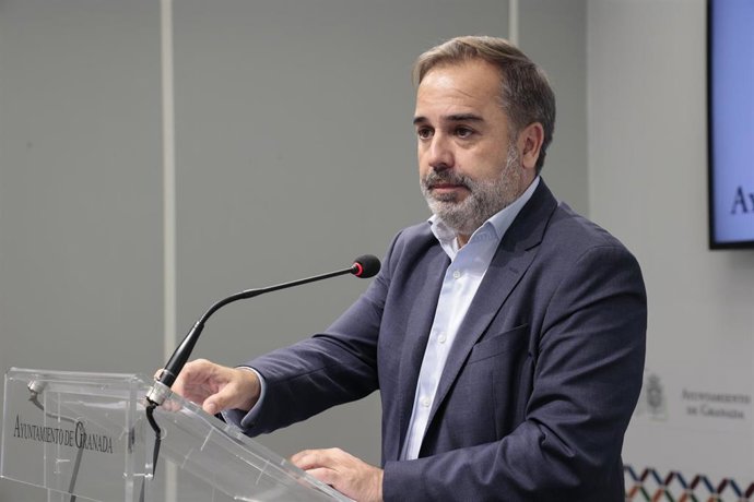 El portavoz del equipo de gobierno en el Ayuntamiento de Granada, Jacobo Calvo.