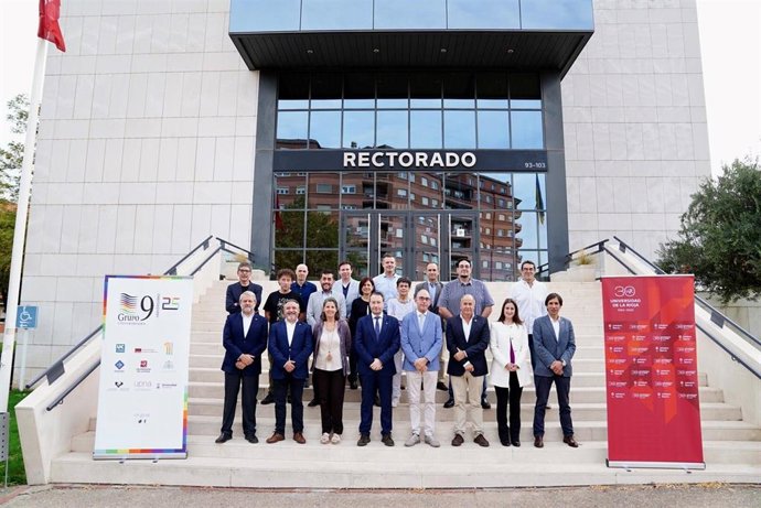 La Comisión Sectorial de Transformación Digital del Grupo 9 de Universidades se reúne en la Universidad de La Rioja