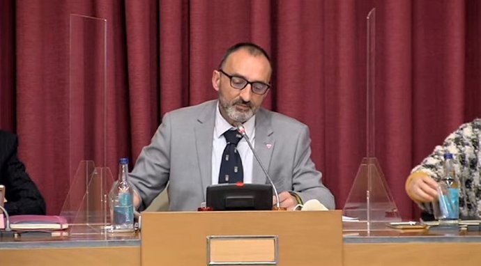 Archivo - El presidente del pleno de Logroño, Francisco Javier Pérez Diego.