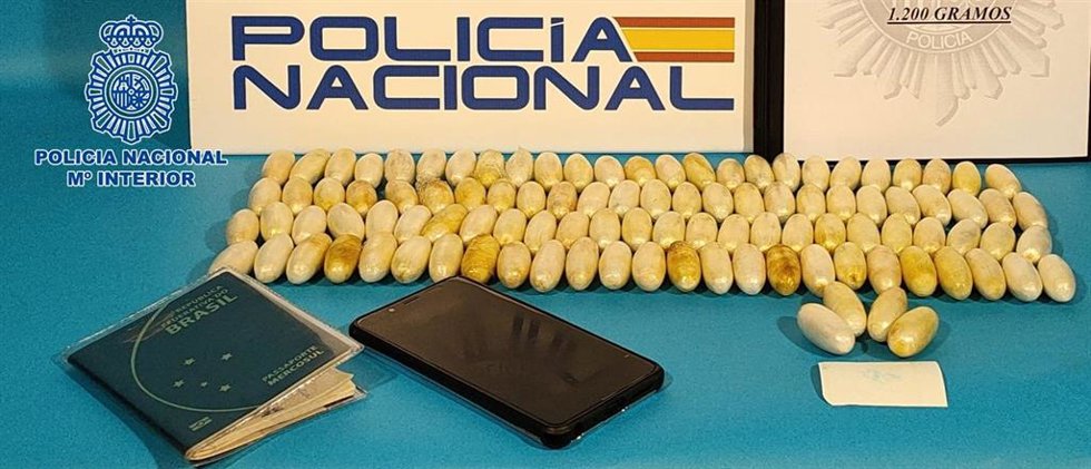 Droga incautada por la Policía Nacional a un mulero en el aeropuerto de Lanzarote recientemente
