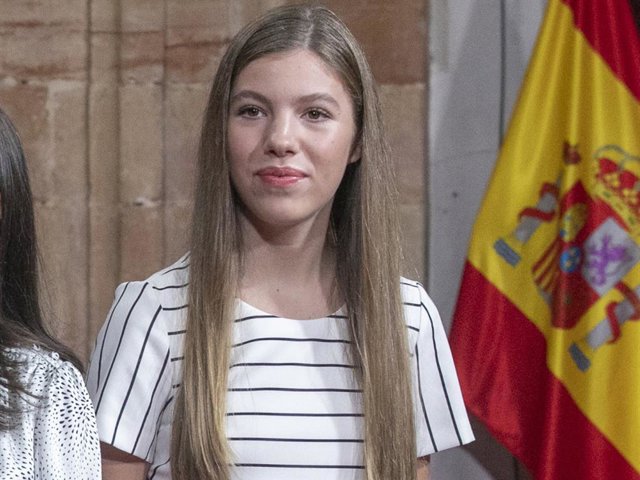 La Infanta Sofía, con un favorecedor diseño de rayas de Hugo Boss