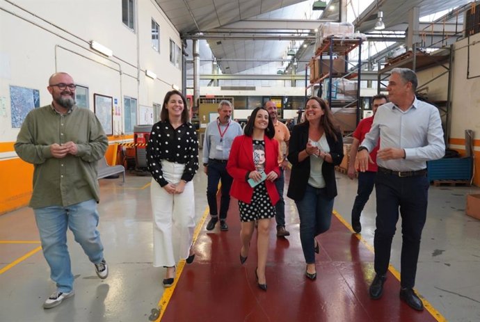 La consellera de Política Territorial, Obras Públicas y Movilidad, Rebeca Torró, visita la sede de Ferrocarrils de la Generalitat Valenciana (FGV) en Valncia Sud