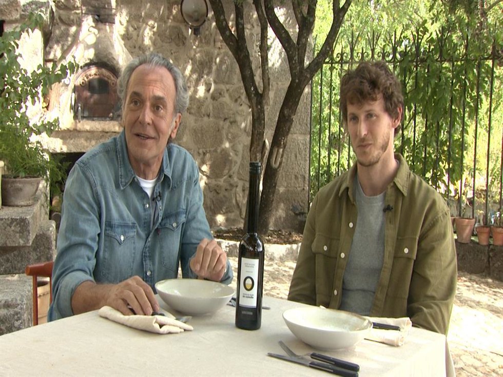 José y Nicolás Coronado muestran los beneficios saludables del consumo de aceite