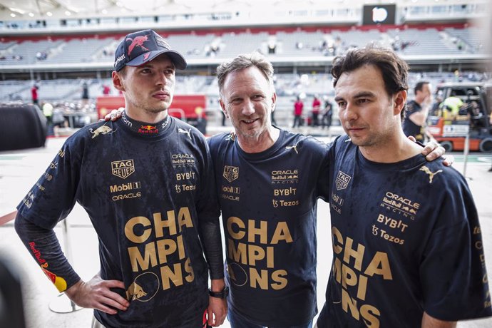 HORNER Christian (gbr), Team Principal of Red Bull Racing, portrait VERSTAPPEN Max (ned), Red Bull Racing RB18, portrait PEREZ Sergio (mex), Red Bull Racing RB18, portrait during the Formula 1 Aramco United States Grand Prix 2022, 19th round of the 2022