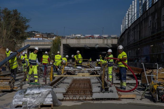 Obras de la conexión de Rodalies entre las estaciones de La Sagrera y Sant Andreu (Barcelona)