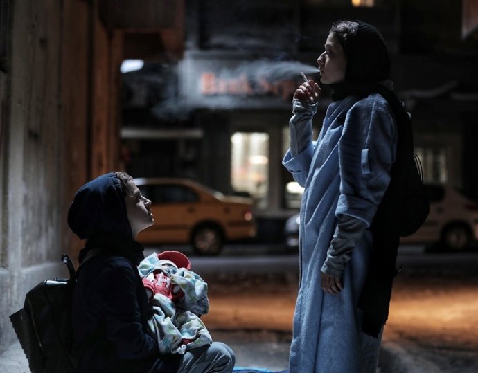 'Until Tomorrow', Una Denuncia De La Falta De Libertad De Las Mujeres En Teherán, Vence En La Mostra De Valncia