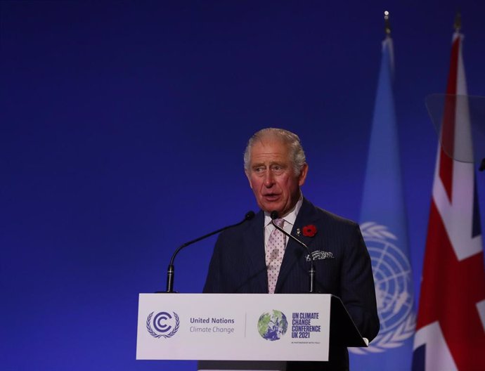 El rey Carlos III se dirige a la ceremonia de apertura de la Cumbre de Líderes Mundiales en la 26 Conferencia de las Partes de las Naciones Unidas sobre el Cambio Climático (COP26) en Glasgow, Gran Bretaña