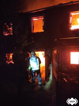 Incendio en Navia.
