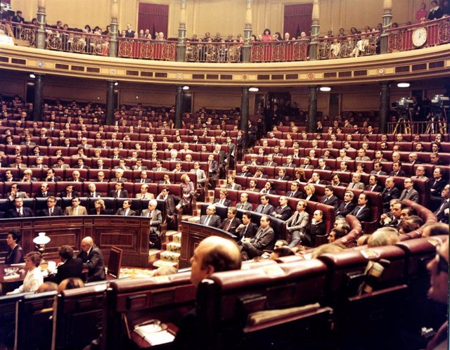 Sesión de apertura de la II Legislatura en el Congreso de los Diputados, año 1982