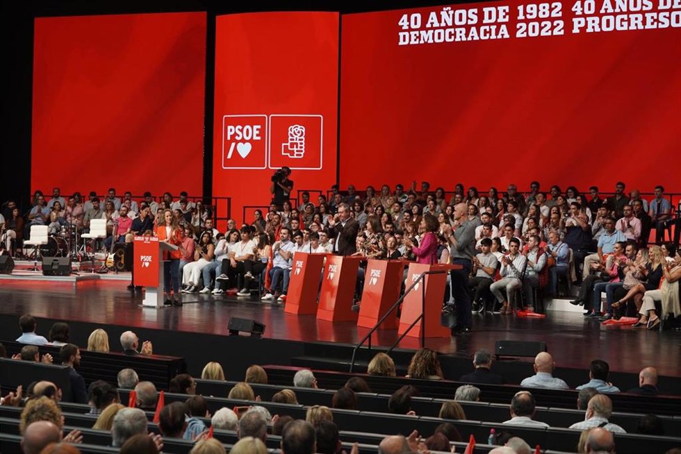 Imagen de este sábado de la mesa protagonizada por Juan Espadas, Cristina Narbona, María Jesús Montero y Antonio Muñoz.