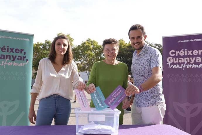 (I-D) Lucía Muñoz, Antnia Jover E Iván Sevillano, Las Tres Personas Que Encabezan Las Candidaturas De La Marca 'Créixer, Guanyar, Transformar!' A Las Primarias De Podemos, Piden El Voto A Los Militantes E Inscritos En La Formación