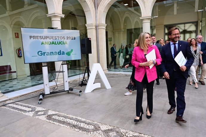 La consejera de Fomento, Marifrán Carazo, este sábado en Granada en la presentación del Presupuesto de la Junta para la provincia.
