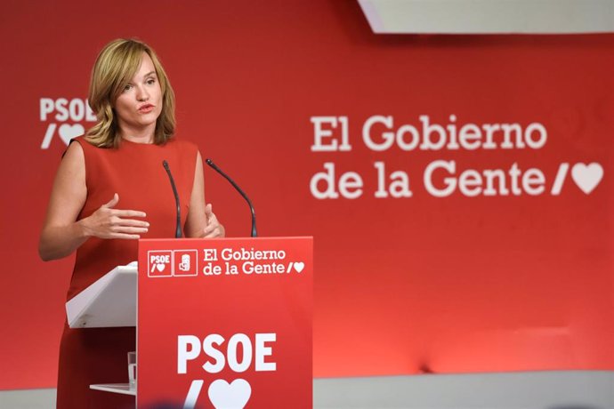 Archivo - La ministra de Educación y Formación Profesional y portavoz del partido socialista (PSOE), Pilar Alegría, comparece en rueda de prensa en la sede de su partido, a 19 de septiembre de 2022, en Madrid, (España). 