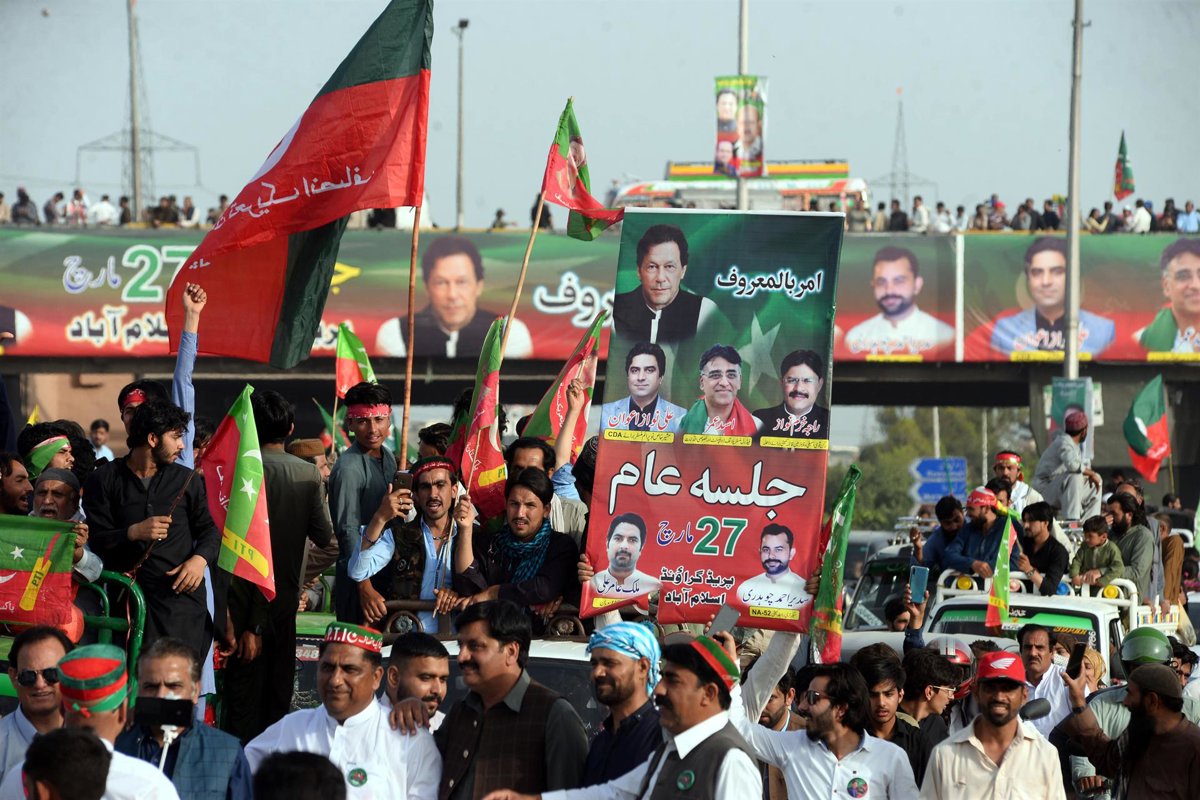 Pakistán.- El Gobierno paquistaní pide responsabilidad a Imran Jan para ...