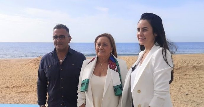 La diputada del PSOE de Huelva María Luisa Faneca valora ayudas del Gobierno al sector pesquero.