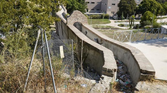 Archivo - Foto de archivo de una parte del acueducto de San Telmo.