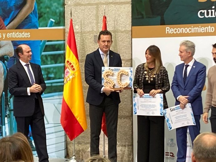 El Servicio Andaluz de Teleasistencia recibe el galardón de 'Supercuidadores'