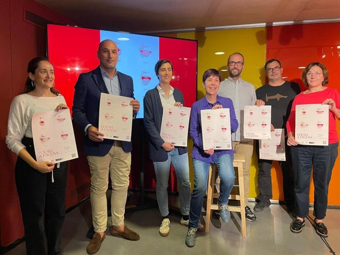 Presentación de la primera edición de Poesía a escena'