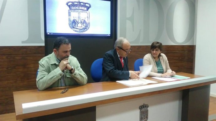 Ricardo Fernández, Wenceslao López y Ana Rivas.