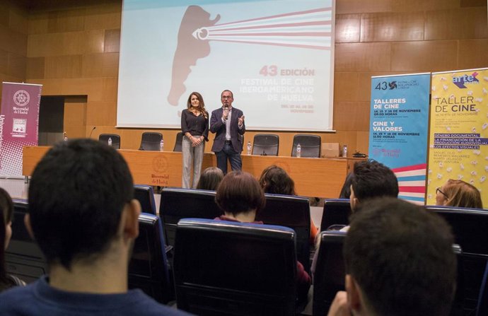 Archivo - Presentación del ciclo 'Cine y Valores'.  Archivo.