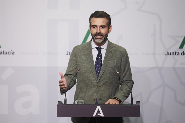 El consejero de Sostenibilidad, Medio Ambiente y Economía Azul de la Junta de Andalucía y portavoz del gobierno, Ramón Fernández-Pacheco. 
