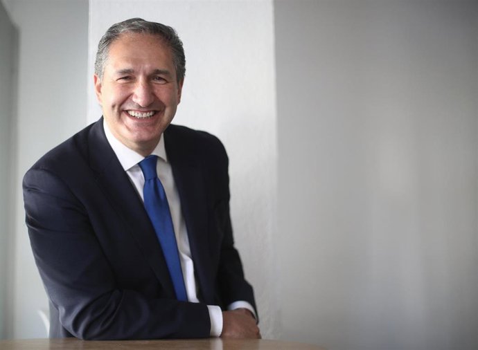 Archivo - El senador José Cepeda, posa tras una entrevista para Europa Press, en Madrid (España), a 31 de julio de 2020.