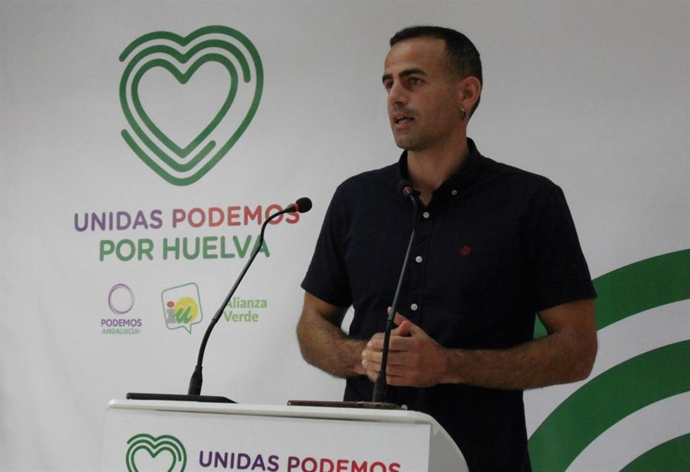 Archivo - El diputado de Unidas Podemos en el Congreso de los Diputados, Miguel Ángel Bustamante.