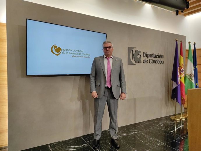 El presidente de la Agencia de la Energía, Víctor Montoro.