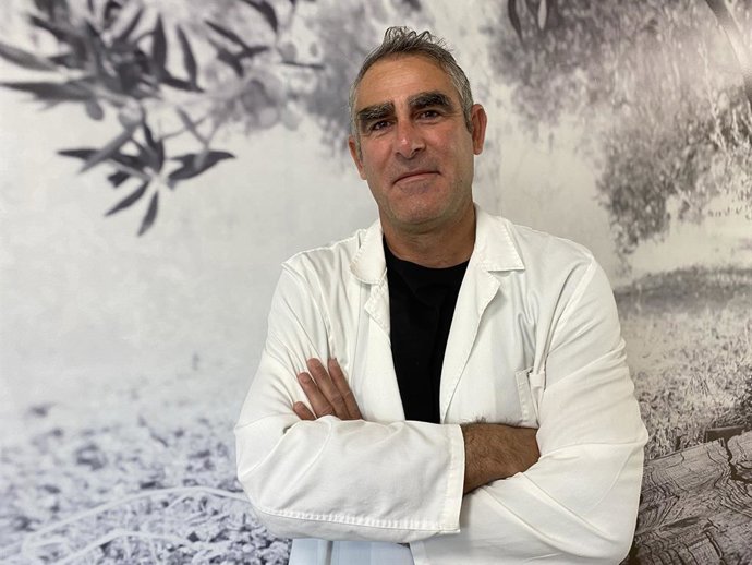 Archivo - El catedrático de Ecología y coordinador del proyecto Sustainolive, Roberto García.