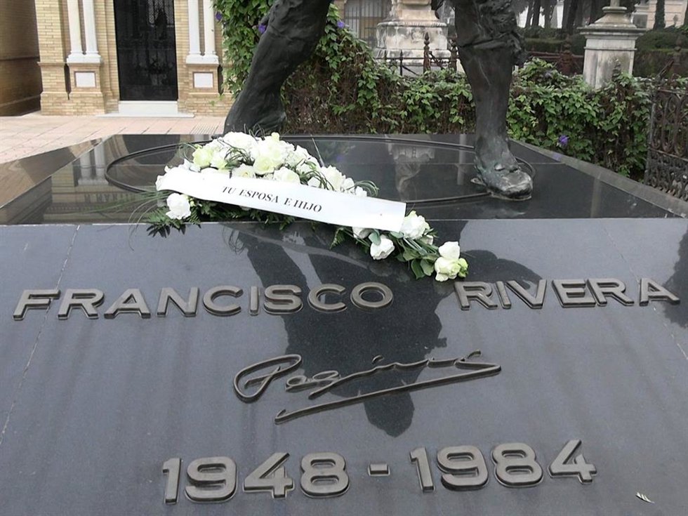 Tumba de Franqcisco Rivera, más conocido por Paquirri