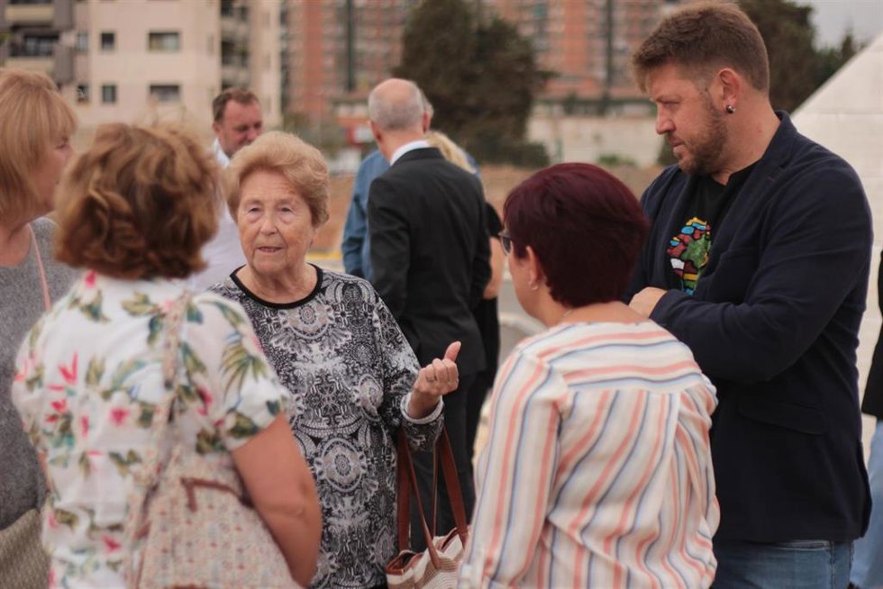 El concejal de Unidas Podemos y portavoz de Podemos Málaga, Nico Sguiglia, en el homenaje a las víctimas del franquismo