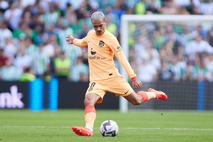 Antoine Griezmann of Atletico de Madrid in action during the spanish league, La Liga Santander, football match played between Real Betis and Atletico de Madrid at Benito Villamarin stadium on October 23, 2022, in Sevilla, Spain.