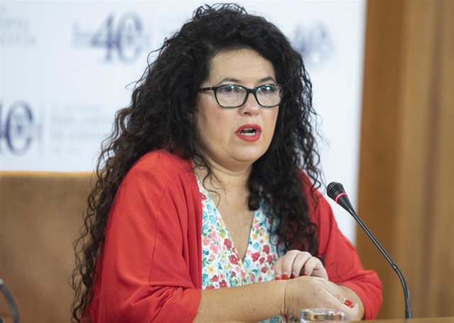 Archivo - La diputada de Adelante Andalucía, Maribel Mora, en una imagen de archivo.