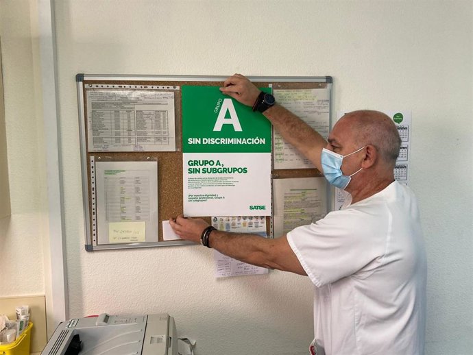 Carteles para reclamar que las enfermeras y fisioterapeutas estén en el Grupo A