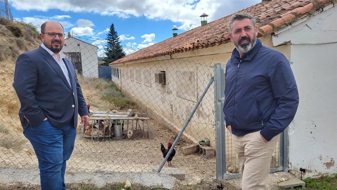 En la finca 'El Chantre' se adaptaron en 2015 las instalaciones del centro de mejora para albergar la explotación de Gallina Serra de Teruel.